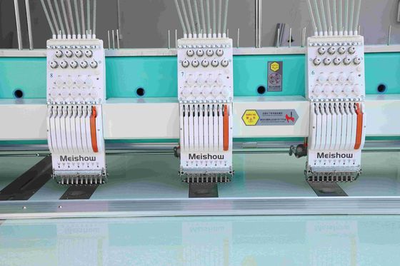 Máquina de bordados de 6 cores com cabeça múltipla com função de aparador automático