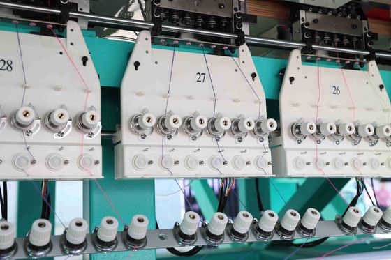 Máquina de bordado de toalhas computadorizada 30 cabeças 6 agulhas para brinquedo