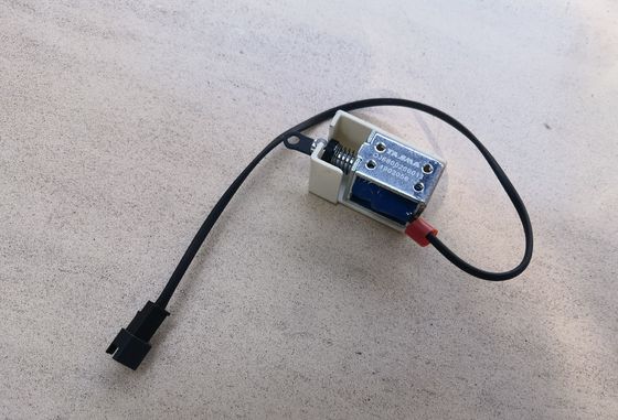 Solenoide de salto negro / solenoide de corte para máquina de bordado computadorizada