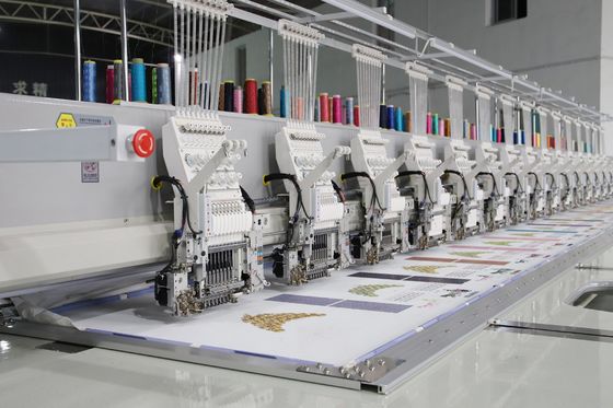 15 Cabeças 9 Agulhas Máquina de bordado de cordas 13 Línguas Construção resistente