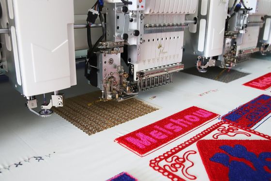 15 Cabeças Sequins Máquina de bordado de chenille misturada Computarizada 13 Línguas